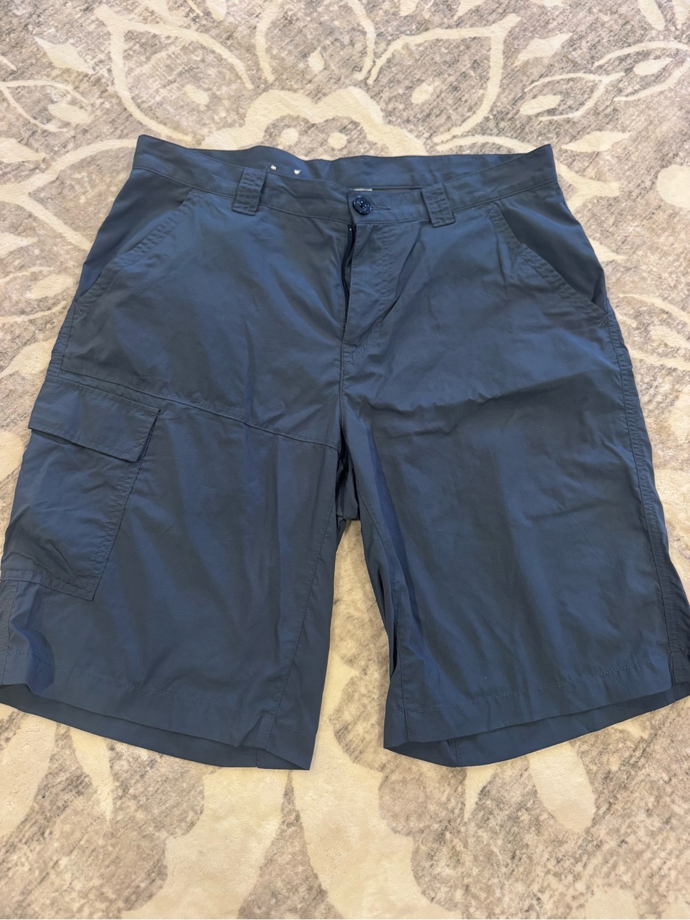 Columbia Men's Dark Blue Cargo Shorts